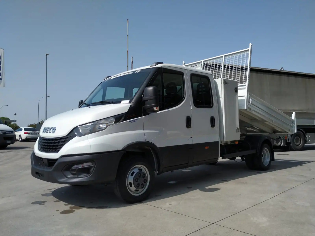 IVECO DAILY 35C16 6 POSTI 3000 CC - Tipper van: picture 4 IVECO DAILY 35C16 6 POSTI 3000 CC - Tipper van: picture 4