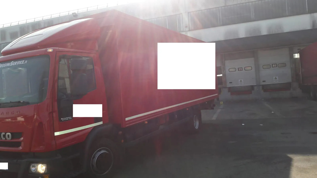IVECO EUROCARGO 120E18 - Box truck: picture 3 IVECO EUROCARGO 120E18 - Box truck: picture 3