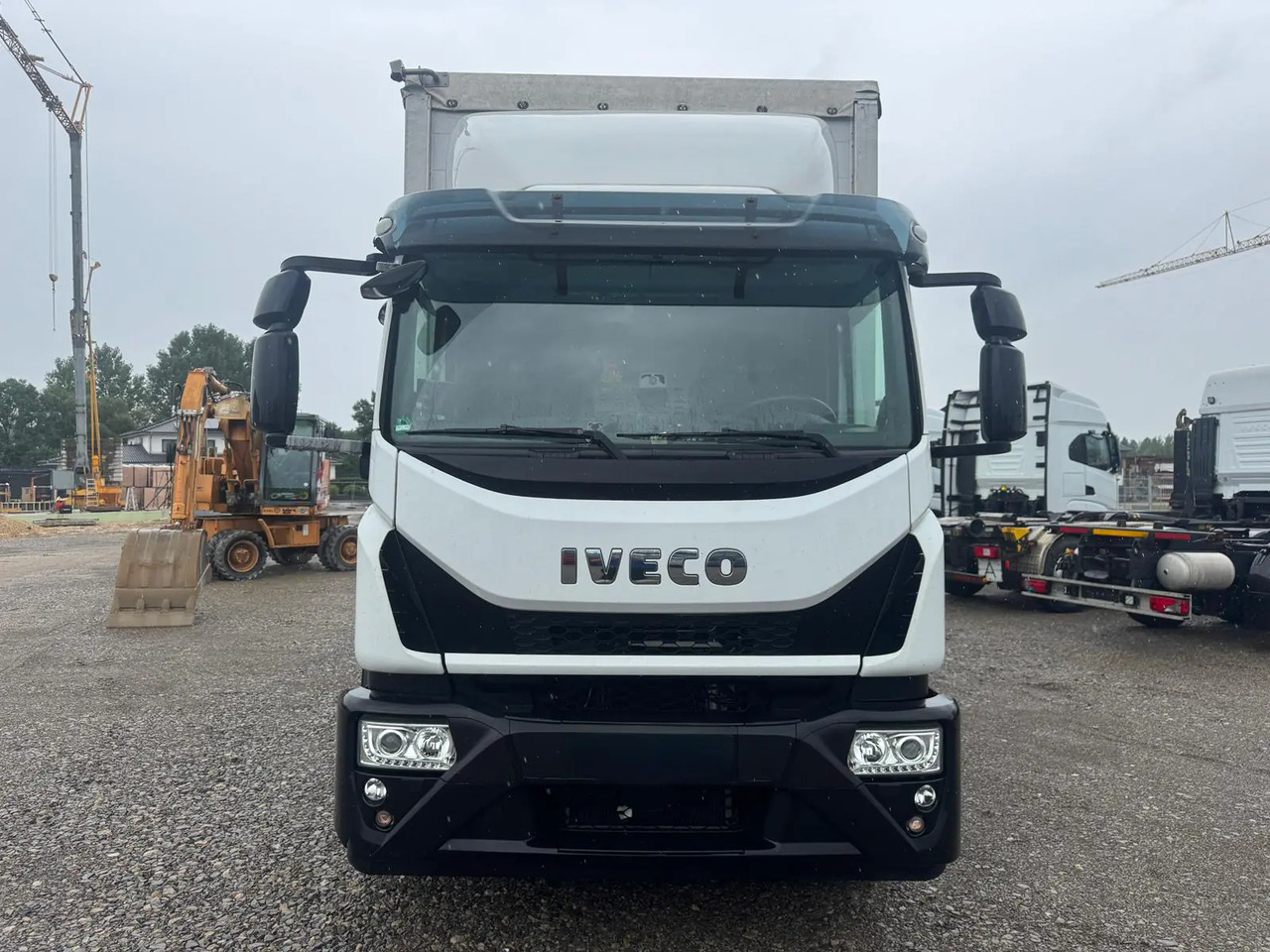 IVECO EUROCARGO 180E32P - Cab chassis truck: picture 1 IVECO EUROCARGO 180E32P - Cab chassis truck: picture 1