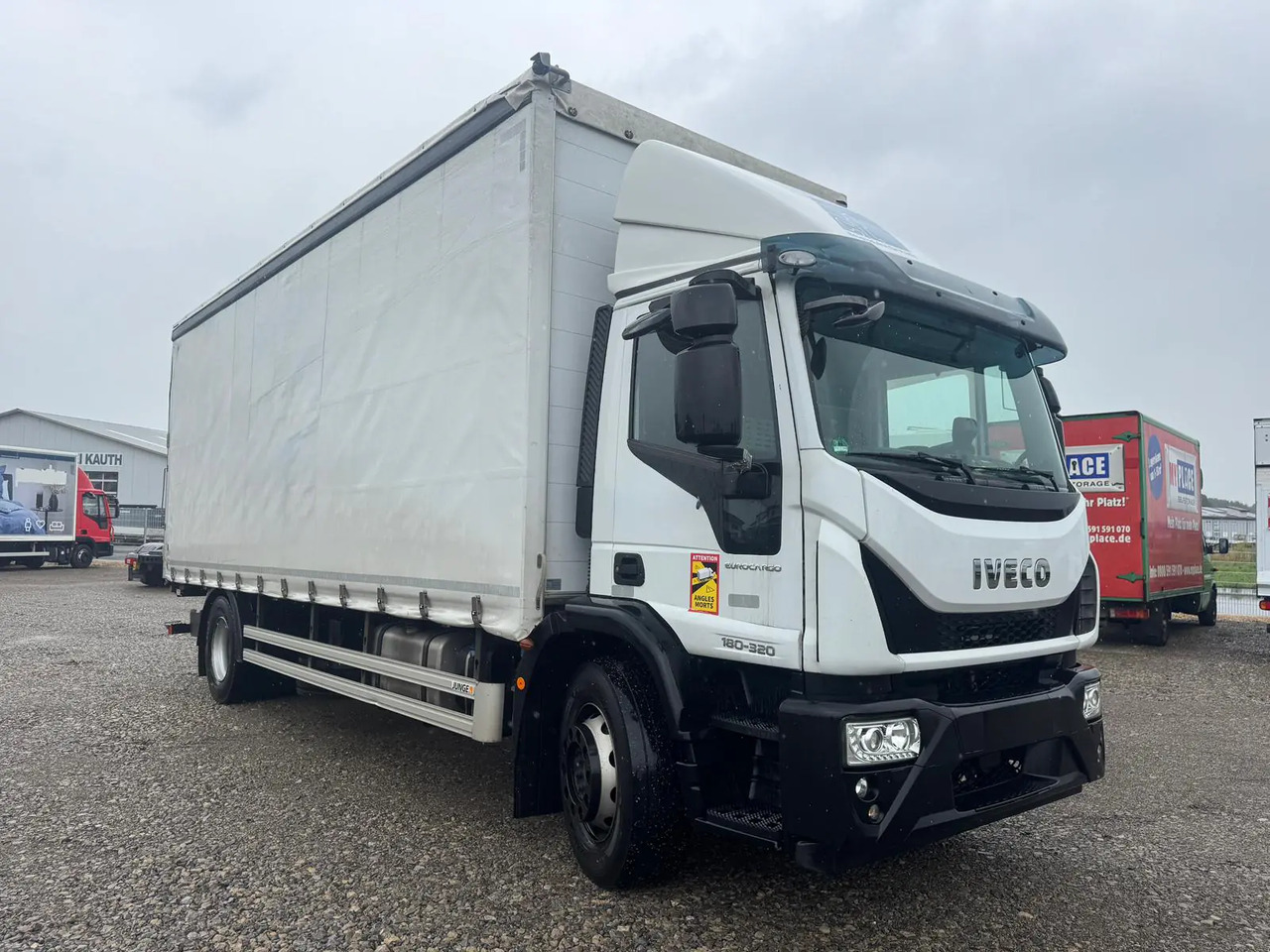 IVECO EUROCARGO 180E32P - Curtain side truck: picture 1 IVECO EUROCARGO 180E32P - Curtain side truck: picture 1