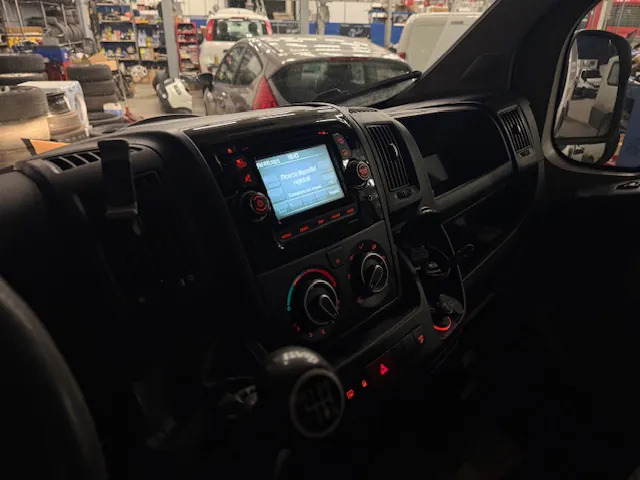 PEUGEOT BOXER FURGONE STANDARD - Panel van: picture 5 PEUGEOT BOXER FURGONE STANDARD - Panel van: picture 5