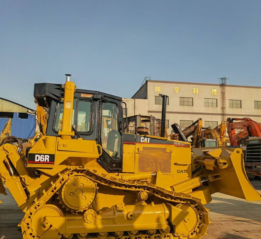 Caterpillar D6R - Bulldozer: picture 5 Caterpillar D6R - Bulldozer: picture 5