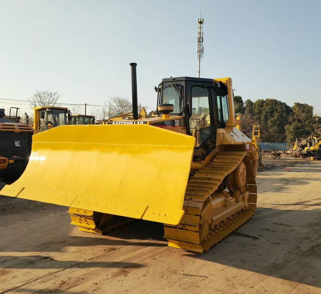 Caterpillar D6R - Bulldozer: picture 4 Caterpillar D6R - Bulldozer: picture 4