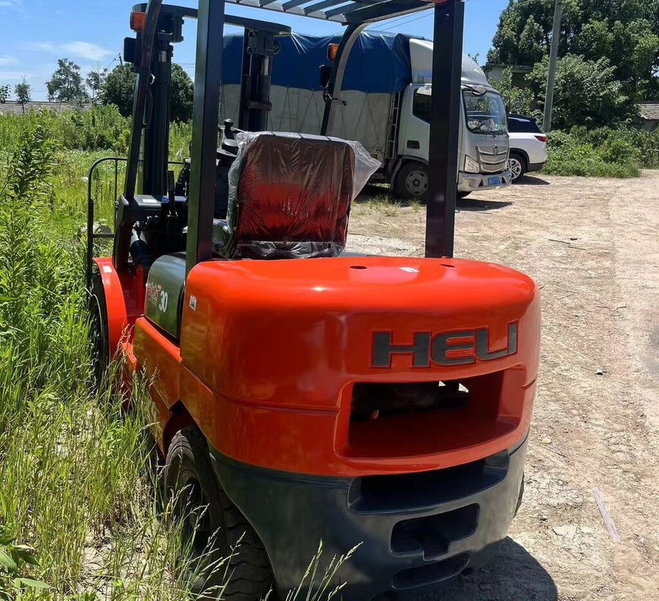 Heli K30 - Diesel forklift: picture 2 Heli K30 - Diesel forklift: picture 2