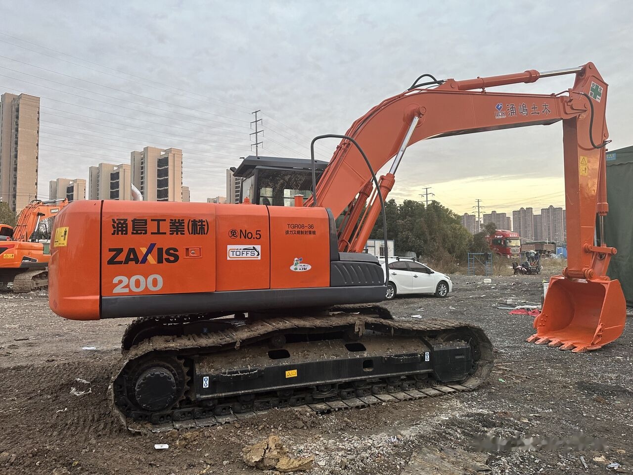 Hitachi ZX200-3 - Crawler excavator: picture 3 Hitachi ZX200-3 - Crawler excavator: picture 3