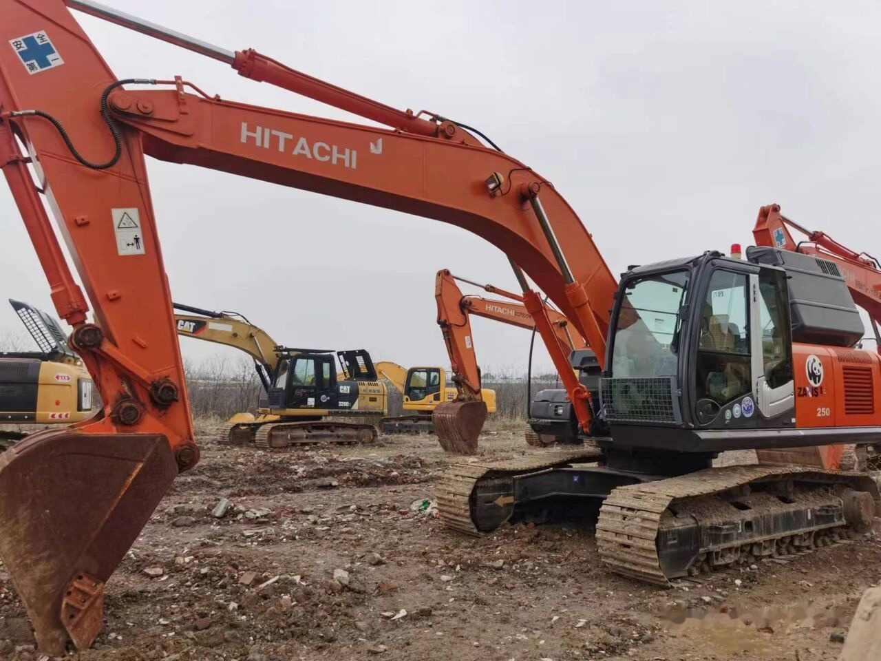 Hitachi ZX250 - Crawler excavator: picture 2 Hitachi ZX250 - Crawler excavator: picture 2