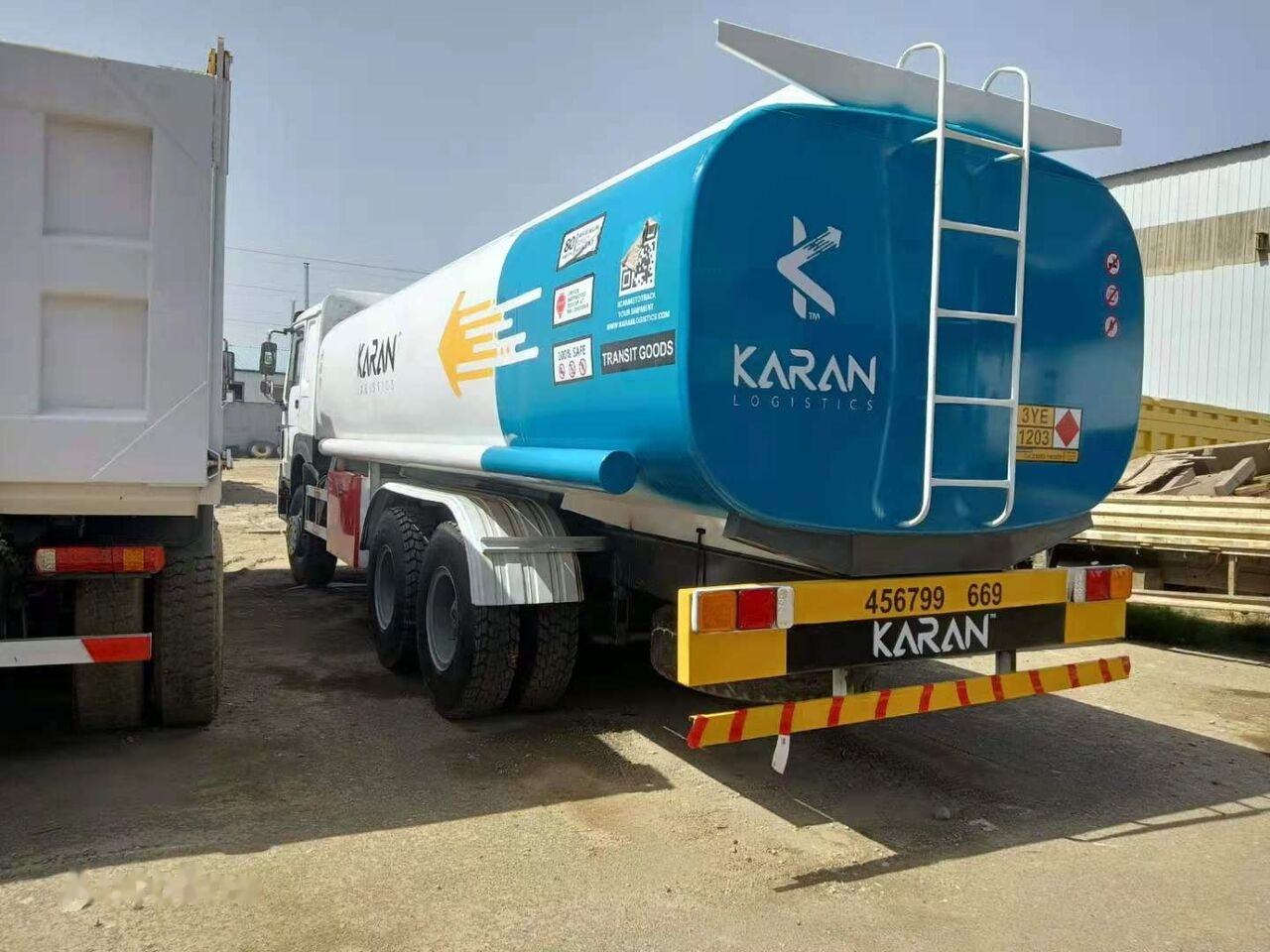 Howo 371 - Tanker truck: picture 2 Howo 371 - Tanker truck: picture 2