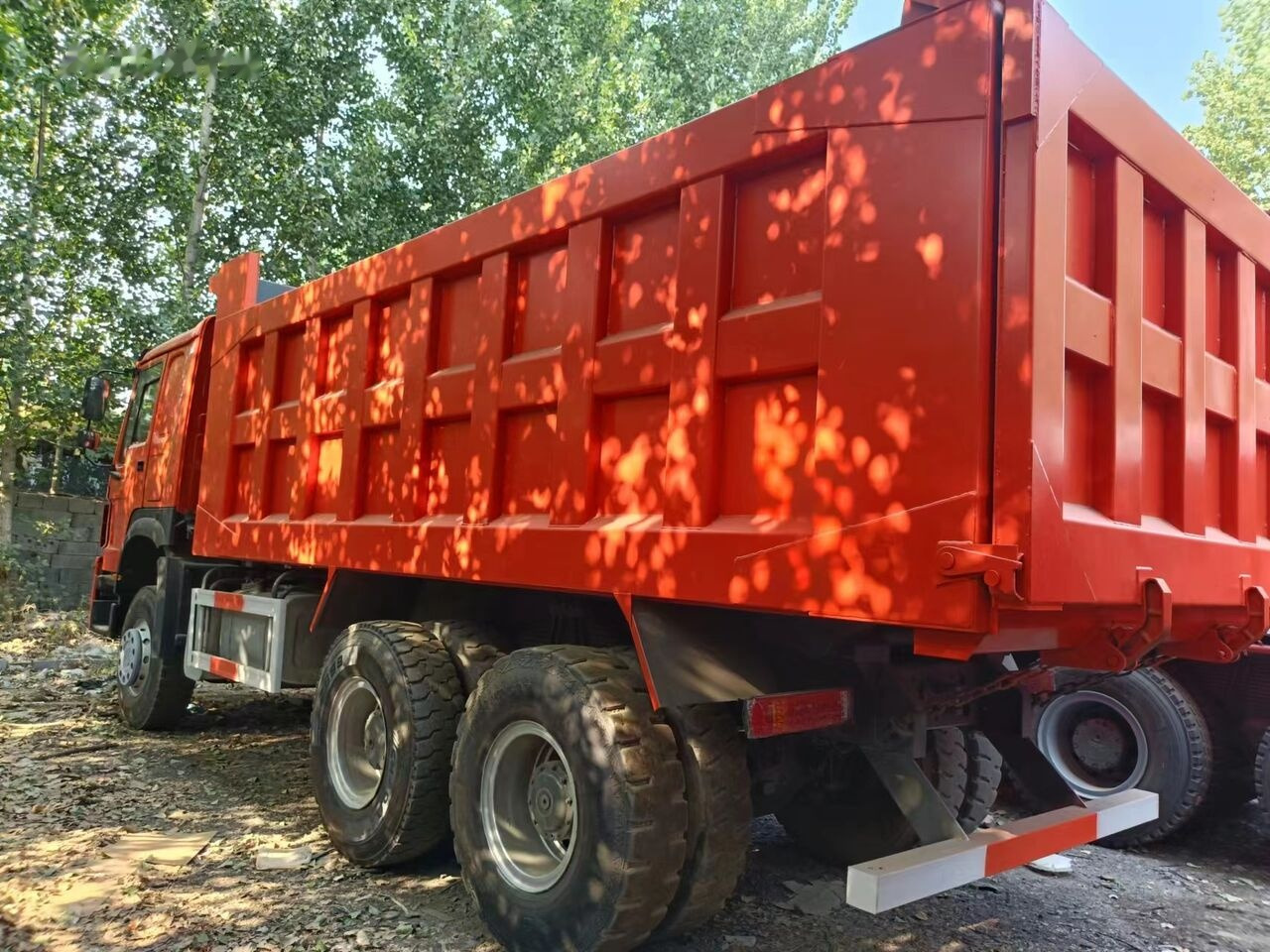 Howo 375 - Tipper: picture 4 Howo 375 - Tipper: picture 4