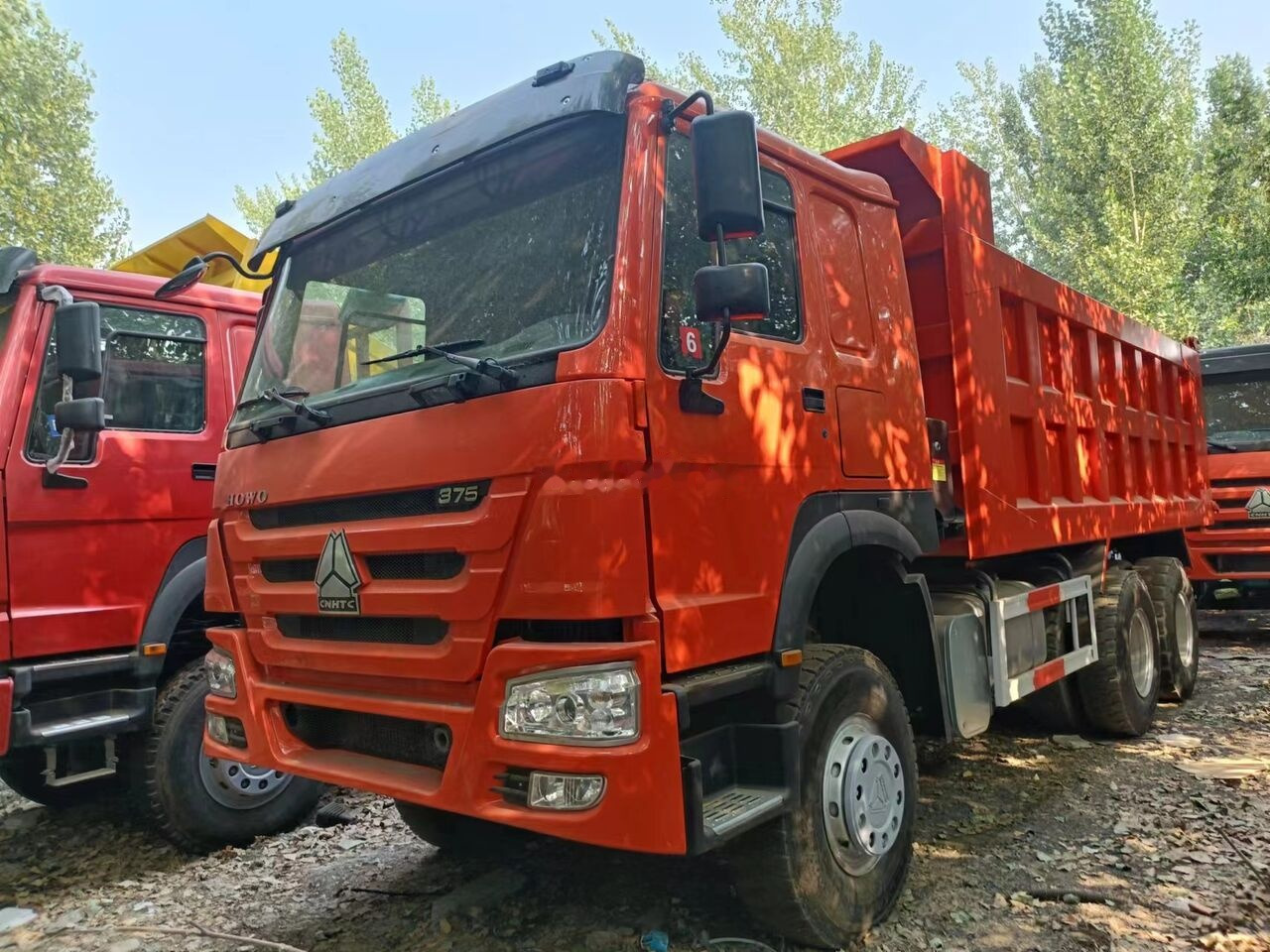 Howo 375 - Tipper: picture 2 Howo 375 - Tipper: picture 2