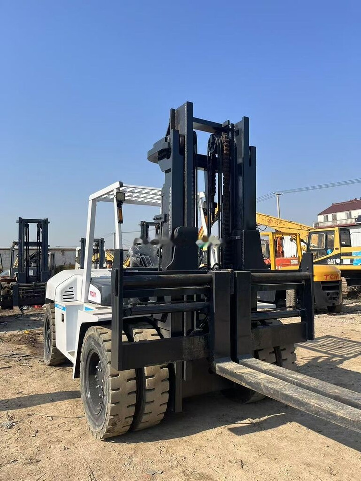 TCM FD100 - Diesel forklift: picture 4 TCM FD100 - Diesel forklift: picture 4