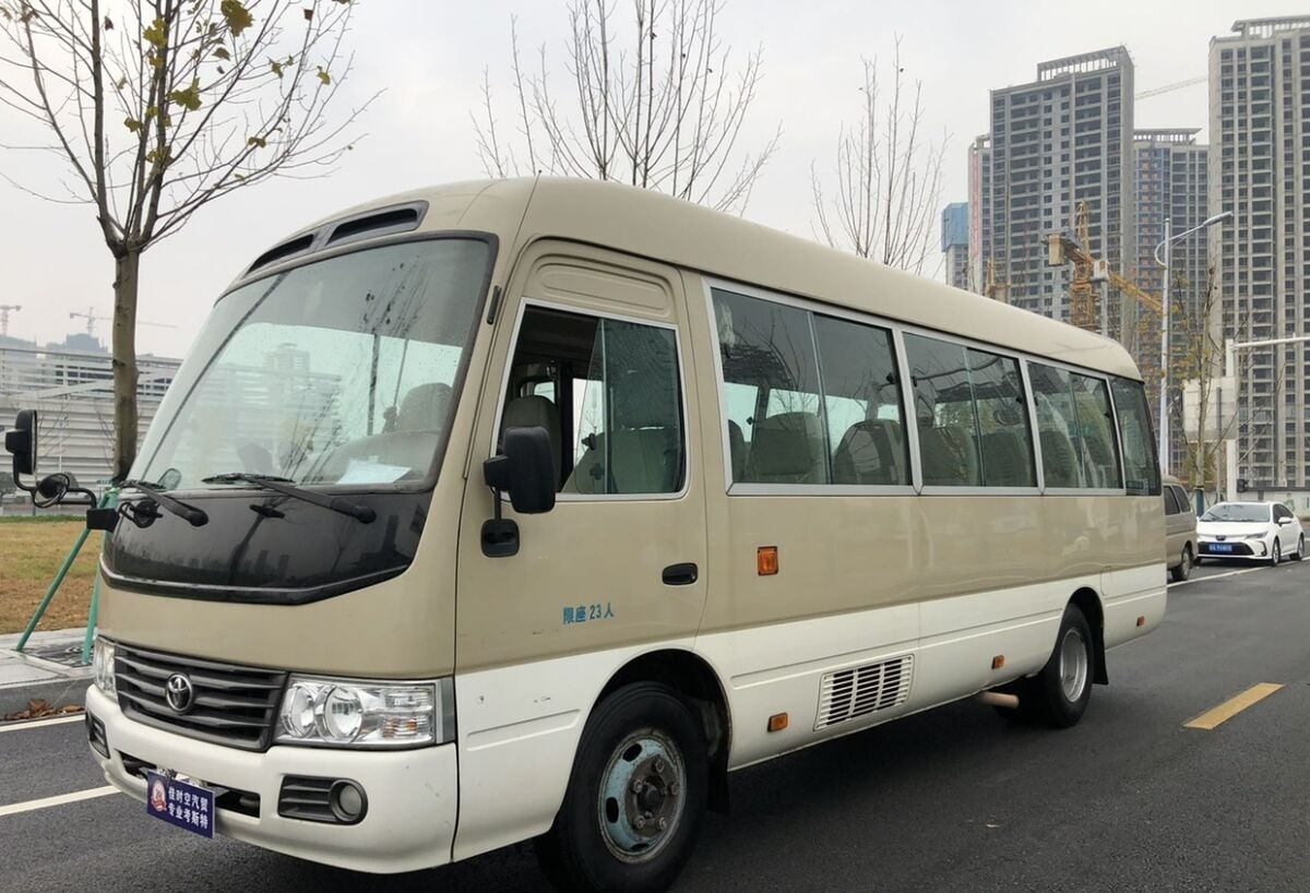 Toyota Coaster - Suburban bus: picture 1 Toyota Coaster - Suburban bus: picture 1