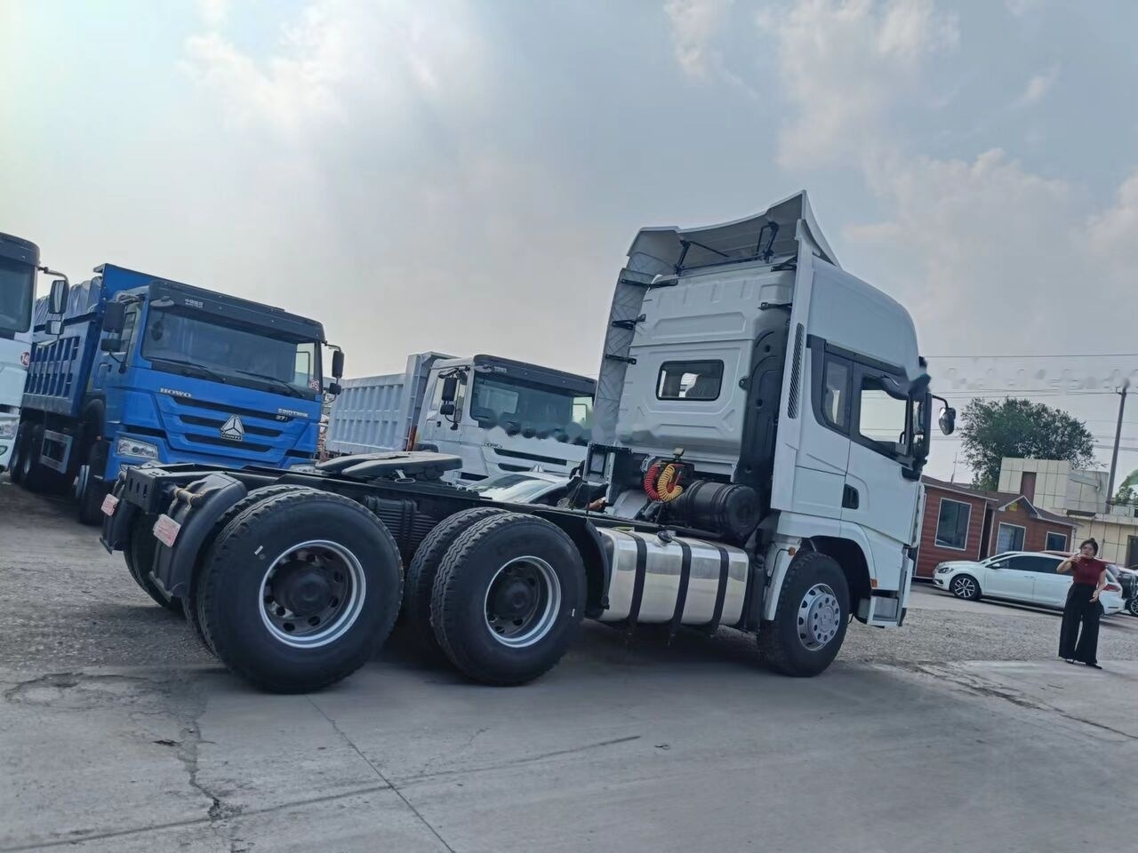 Shacman X3000 - Tractor unit: picture 1 Shacman X3000 - Tractor unit: picture 1