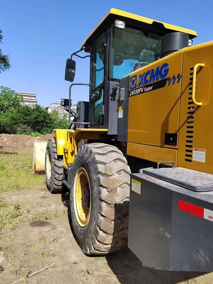 XCMG LW300FV - Wheel loader: picture 3 XCMG LW300FV - Wheel loader: picture 3