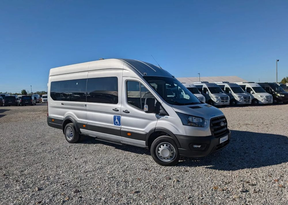 Ford Transit - Minibus, People carrier: picture 2 Ford Transit - Minibus, People carrier: picture 2