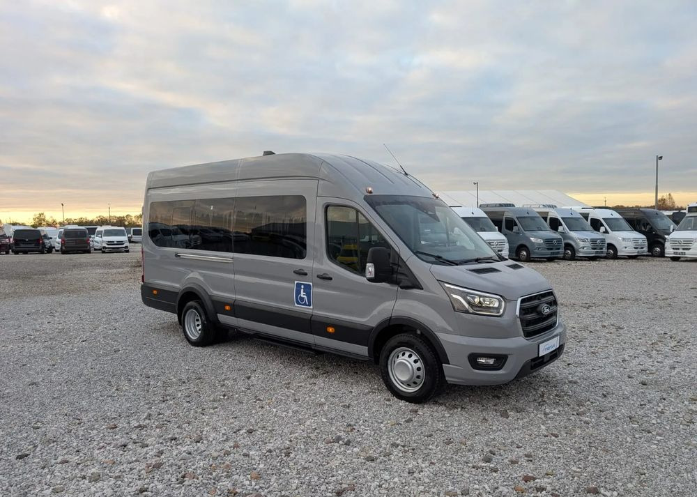 Ford Transit - Minibus, People carrier: picture 2 Ford Transit - Minibus, People carrier: picture 2
