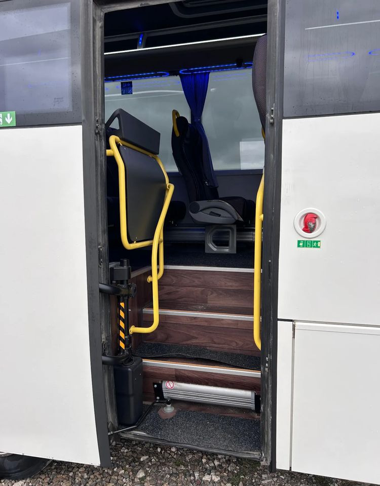 Isuzu Grand Toro - Suburban bus: picture 3 Isuzu Grand Toro - Suburban bus: picture 3