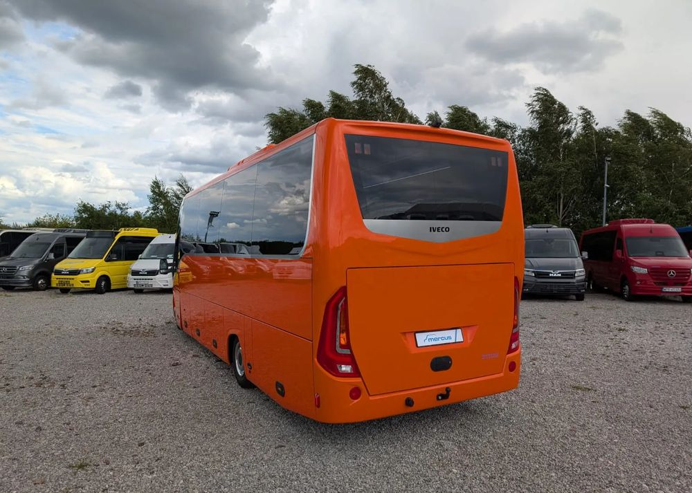 New Coach Iveco Daily: picture 11