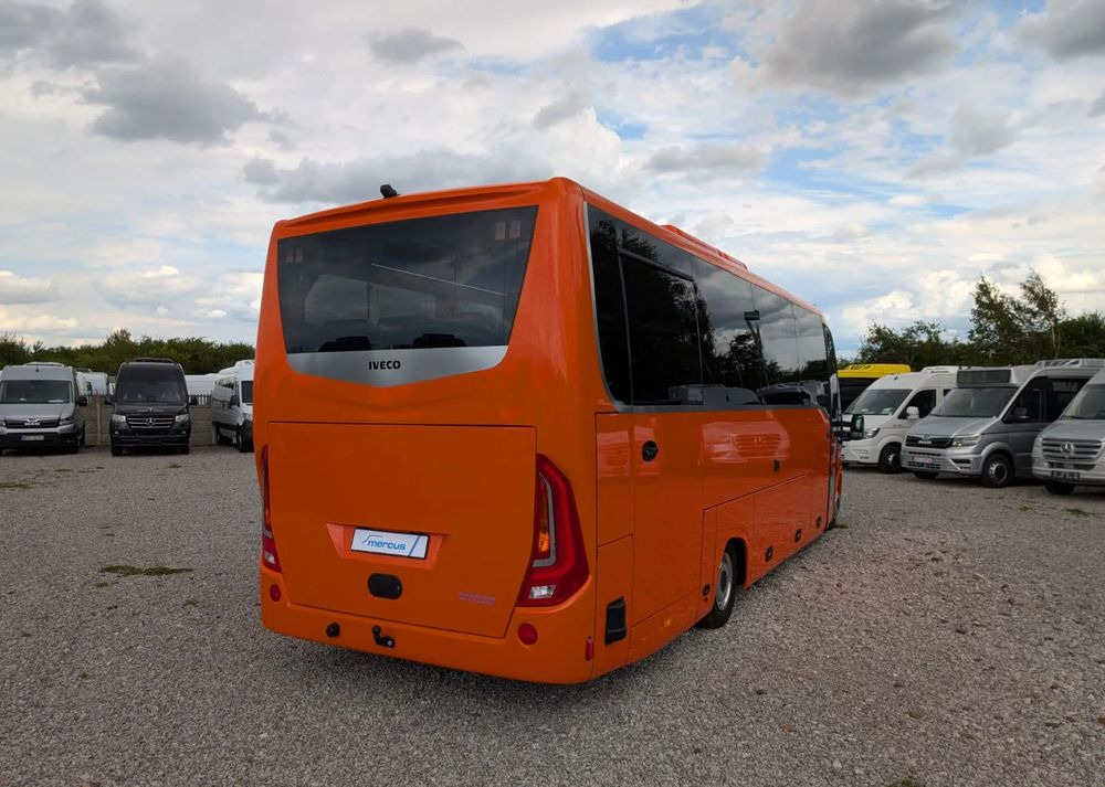 New Coach Iveco Daily: picture 8