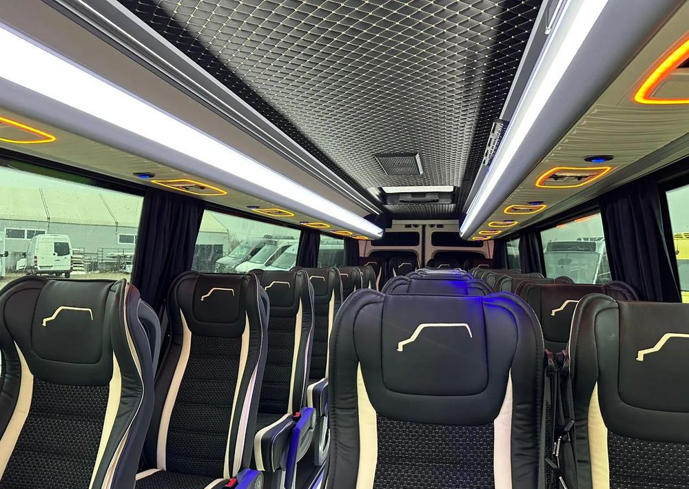 New Minibus, People carrier MAN TGE 5.160: picture 11