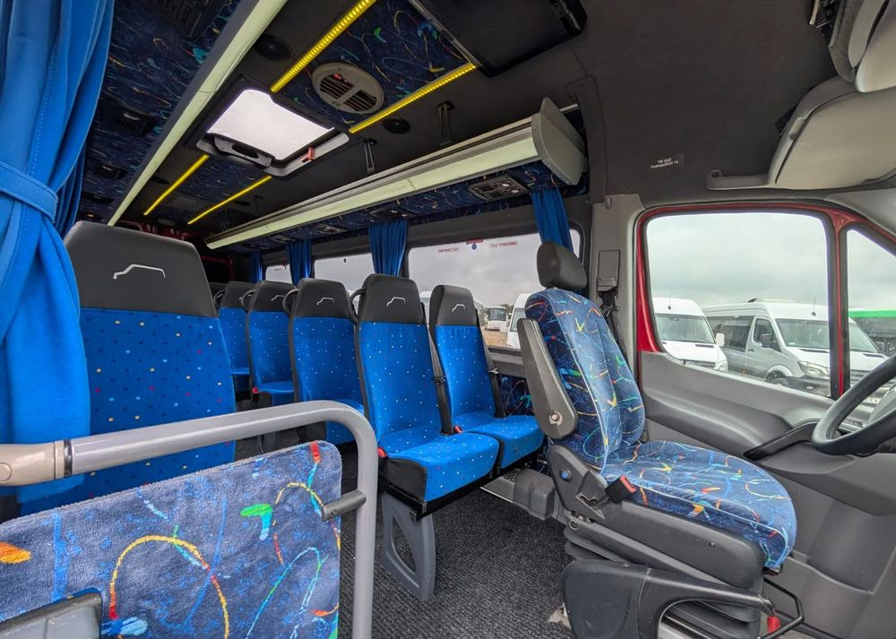 Minibus, People carrier Mercedes-Benz Sprinter 519: picture 15 Minibus, People carrier Mercedes-Benz Sprinter 519: picture 15