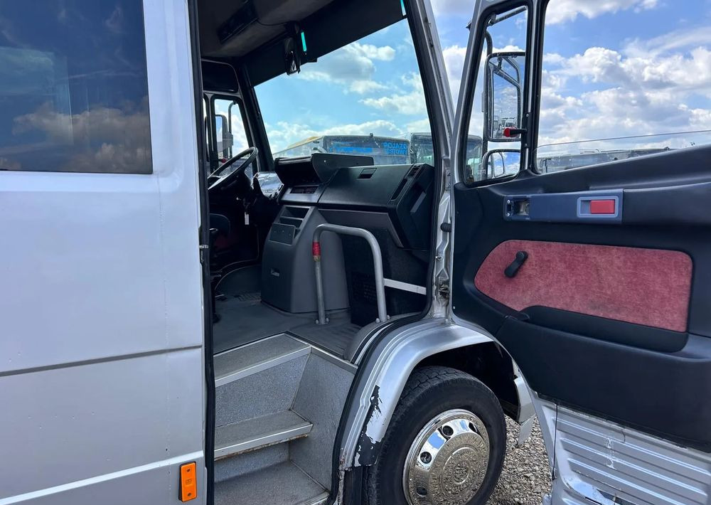 Minibus, People carrier Mercedes-Benz Vario: picture 11