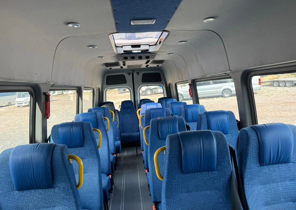 Volkswagen Crafter - Minibus, People carrier: picture 4 Volkswagen Crafter - Minibus, People carrier: picture 4