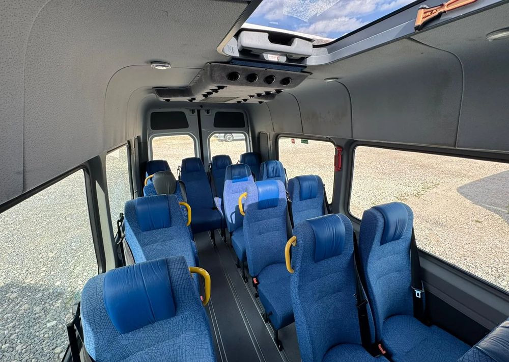 Volkswagen Crafter - Minibus, People carrier: picture 5 Volkswagen Crafter - Minibus, People carrier: picture 5