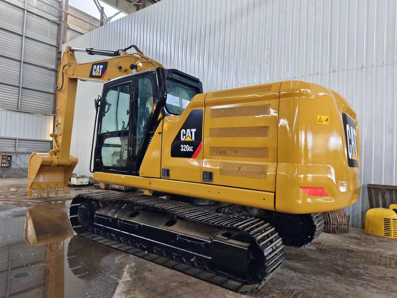 CATERPILLAR 320GC - Crawler excavator: picture 1 CATERPILLAR 320GC - Crawler excavator: picture 1
