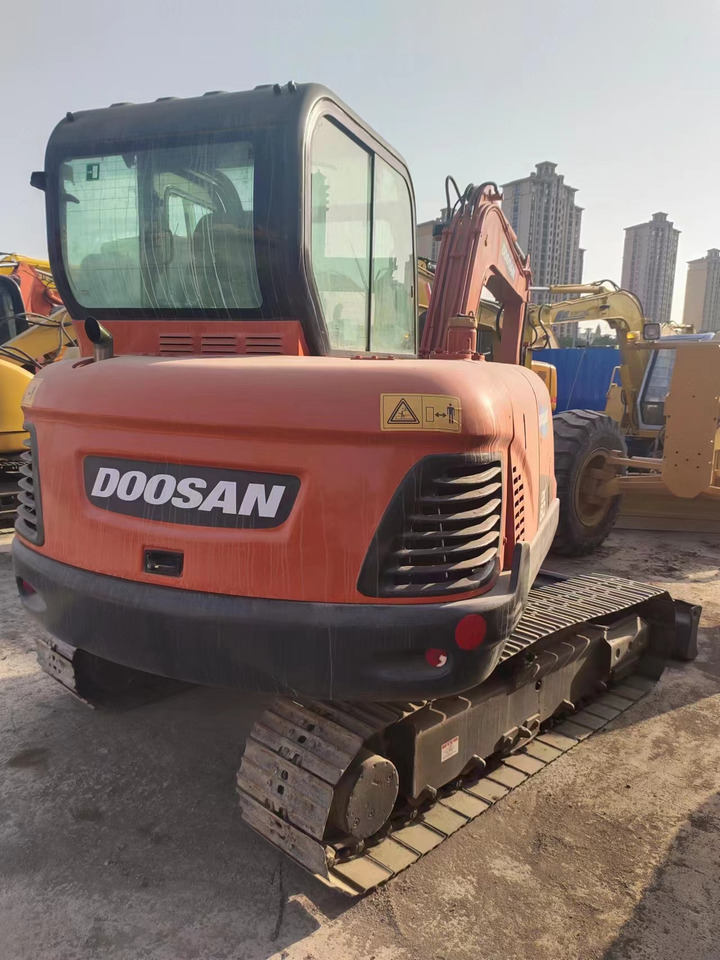 DOOSAN DX60 - Mini excavator: picture 3 DOOSAN DX60 - Mini excavator: picture 3