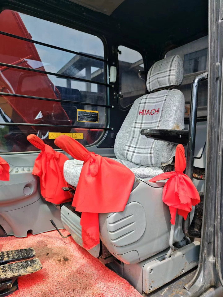 HITACHI EX120-5 - Crawler excavator: picture 5 HITACHI EX120-5 - Crawler excavator: picture 5