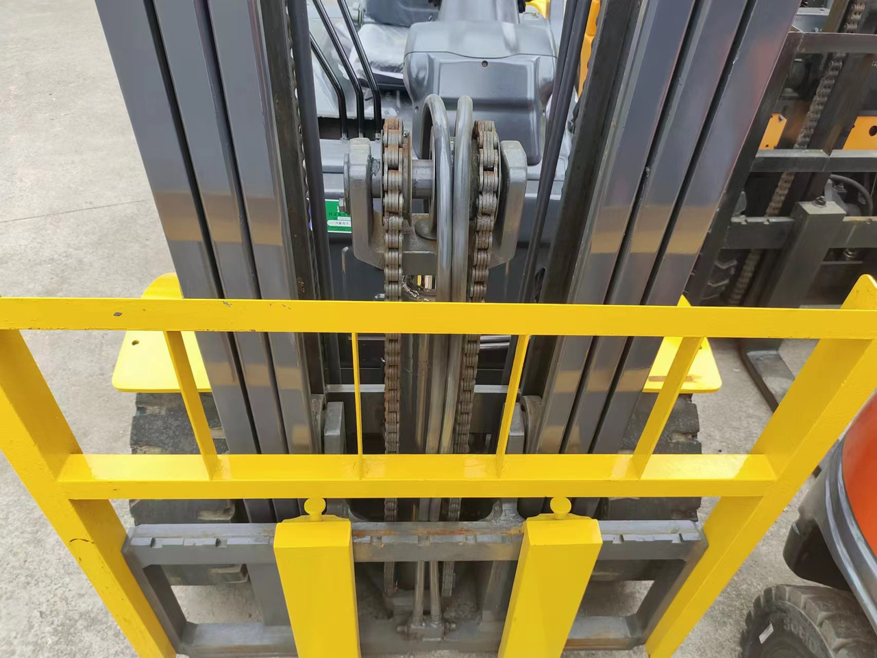 KOMATSU FD30 - Diesel forklift: picture 3 KOMATSU FD30 - Diesel forklift: picture 3
