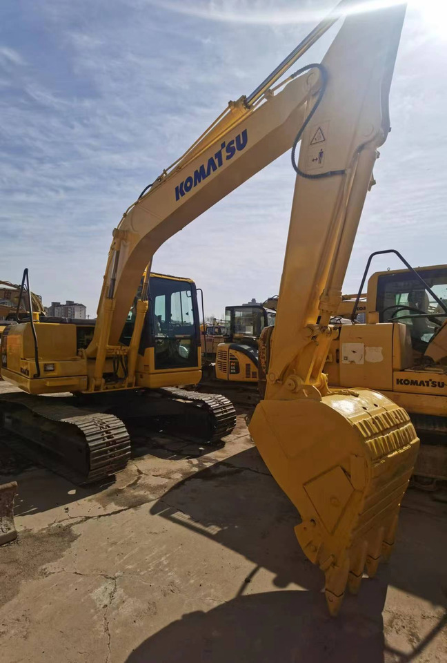 KOMATSU PC130-7 - Crawler excavator: picture 3 KOMATSU PC130-7 - Crawler excavator: picture 3