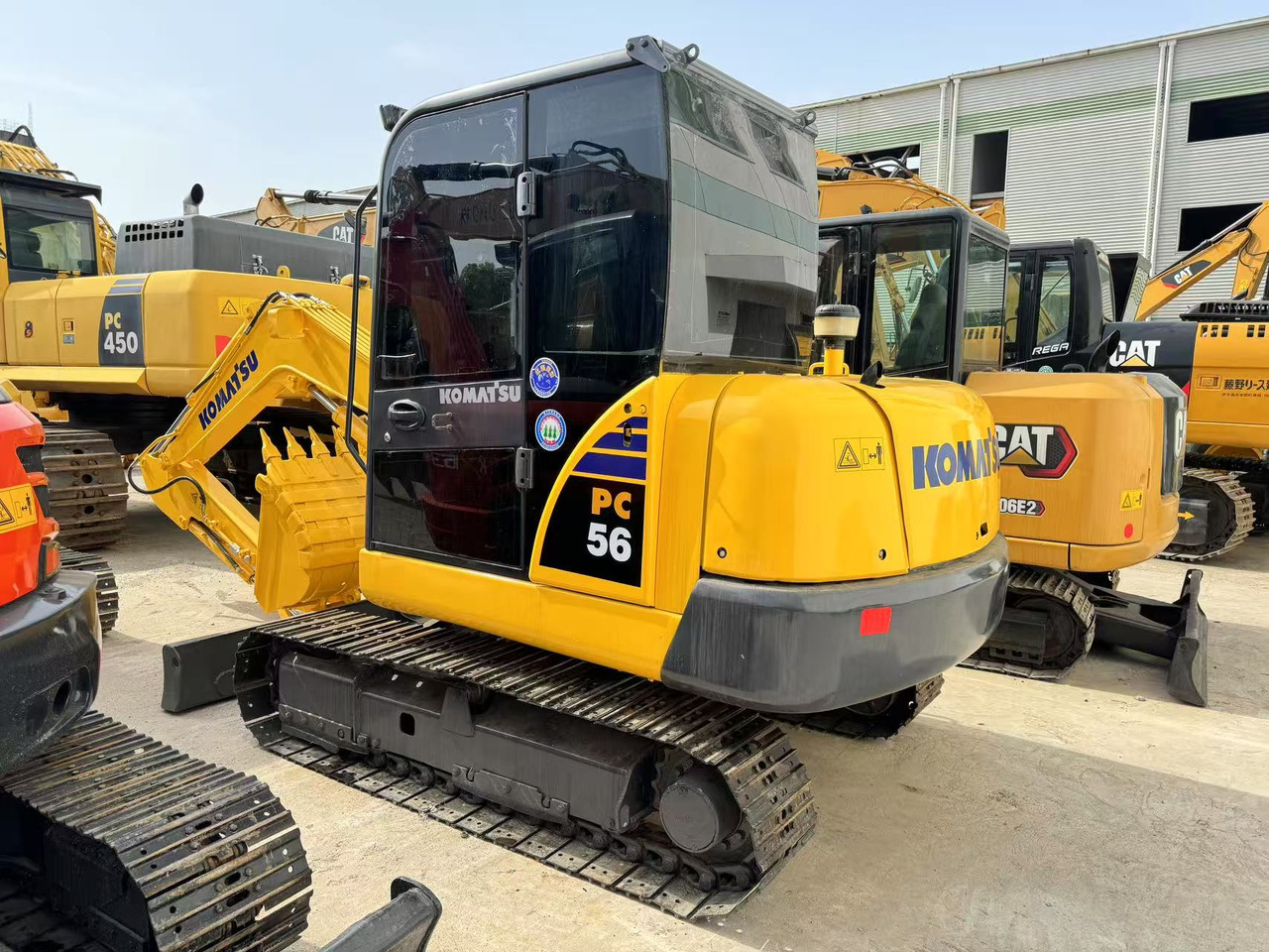 Mini excavator KOMATSU PC56-7: picture 6