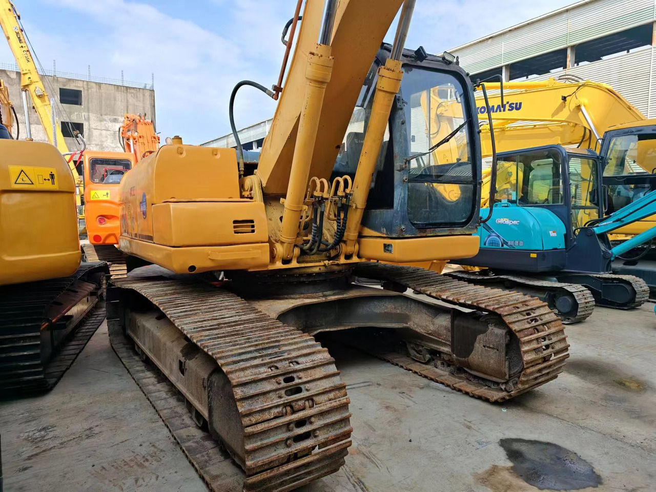 LIUGONG 920D - Crawler excavator: picture 3 LIUGONG 920D - Crawler excavator: picture 3