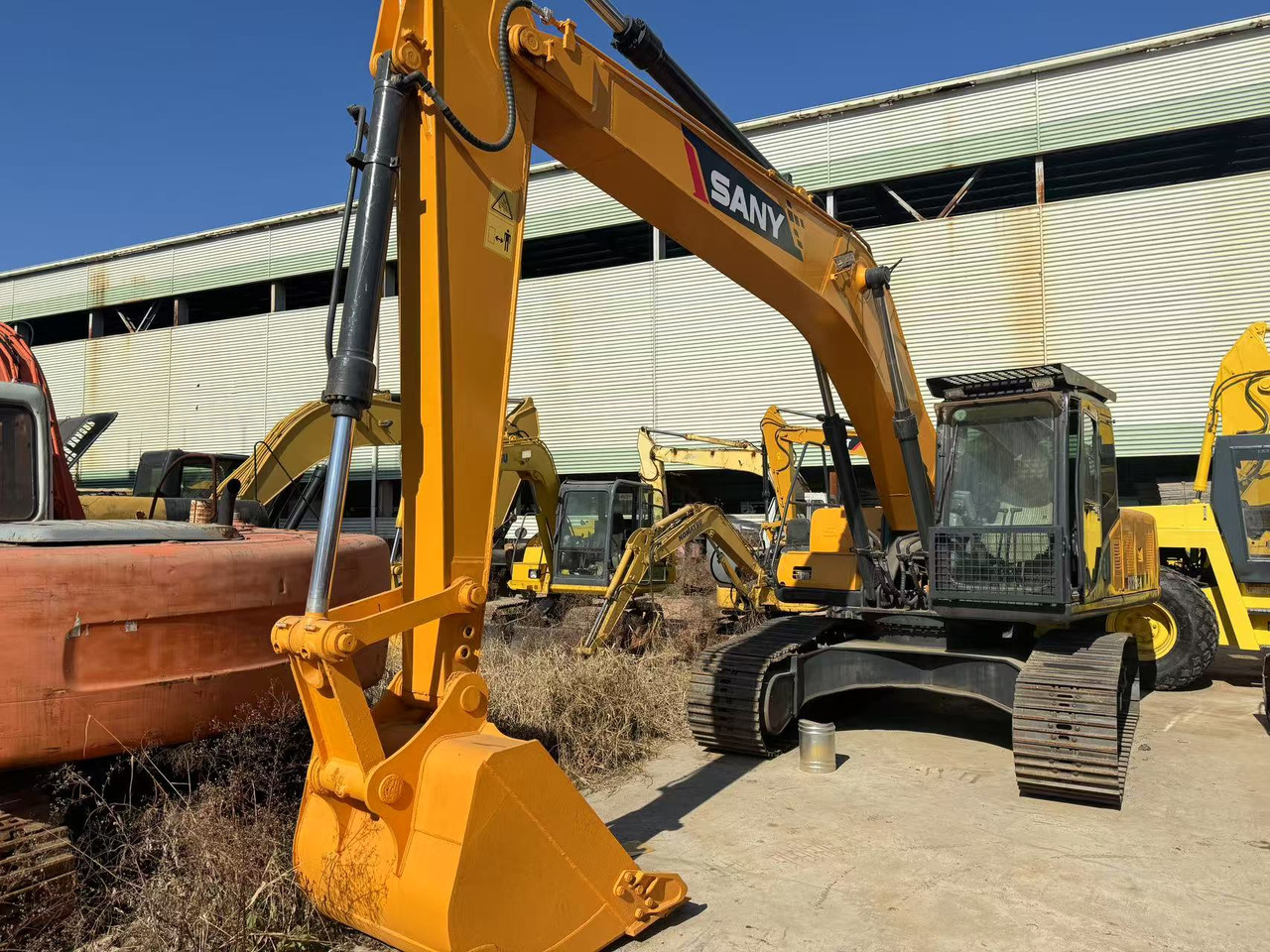 SANY SY215C - Crawler excavator: picture 1 SANY SY215C - Crawler excavator: picture 1