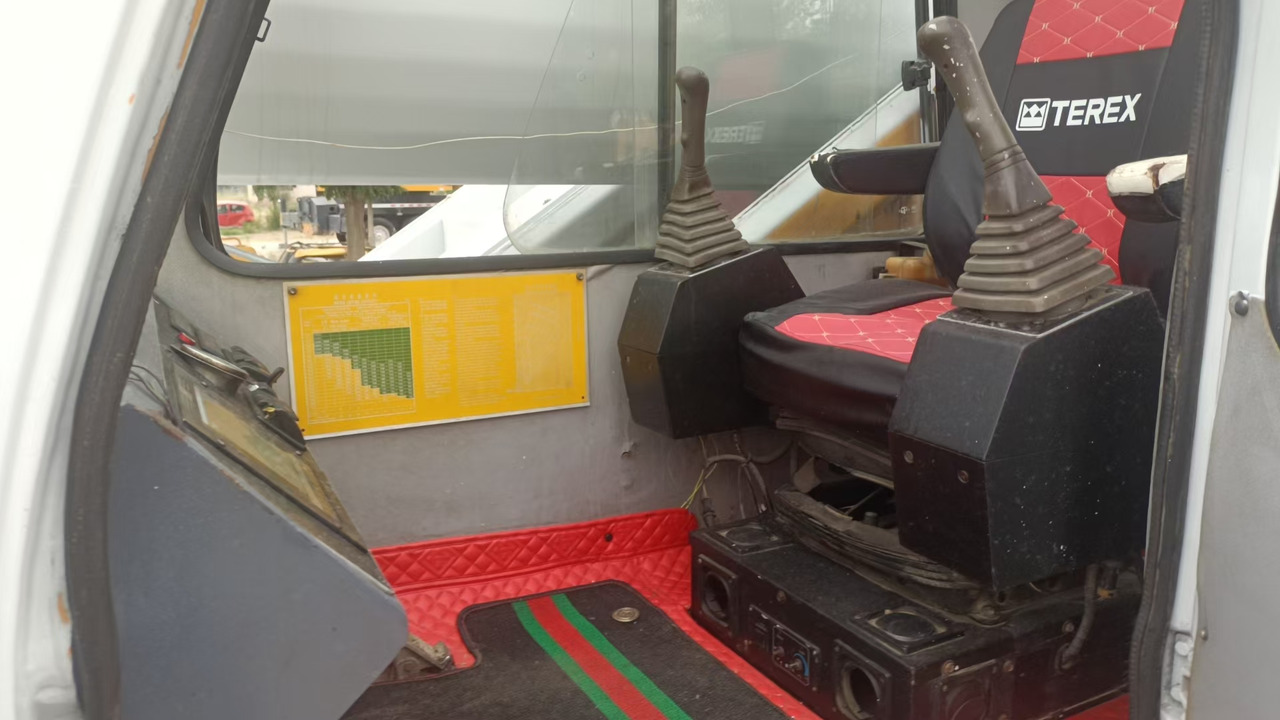 TEREX TTC070G 70ton - Mobile crane: picture 4 TEREX TTC070G 70ton - Mobile crane: picture 4