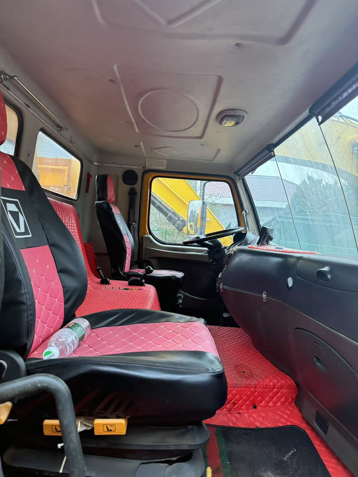 XCMG QY100K - Mobile crane: picture 5 XCMG QY100K - Mobile crane: picture 5