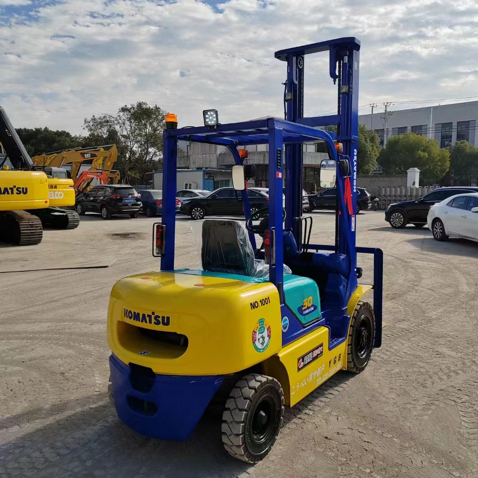 Komastu 3ton - Diesel forklift: picture 4 Komastu 3ton - Diesel forklift: picture 4