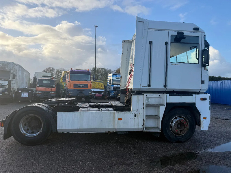 Renault Magnum 440 Tractor unit - Tractor unit: picture 5 Renault Magnum 440 Tractor unit - Tractor unit: picture 5