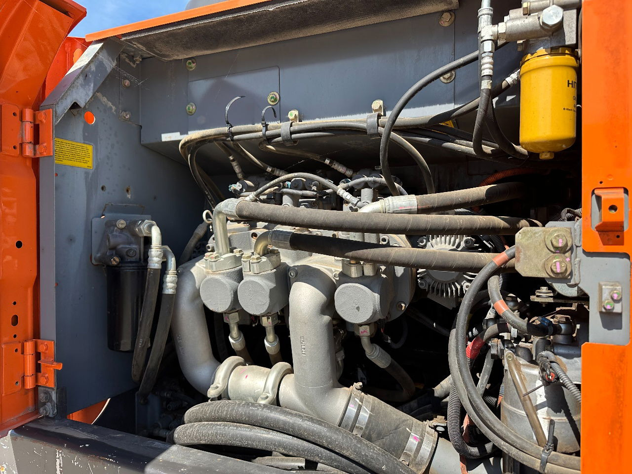 Crawler excavator Hitachi ZH210LC-5B: picture 29