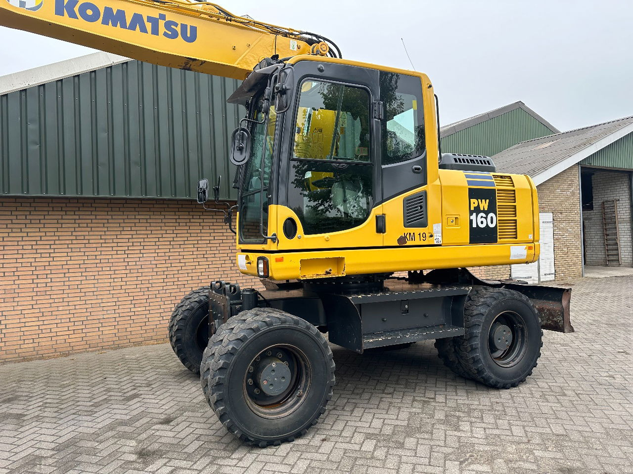 Komatsu PW160-8 - Wheel excavator: picture 4 Komatsu PW160-8 - Wheel excavator: picture 4