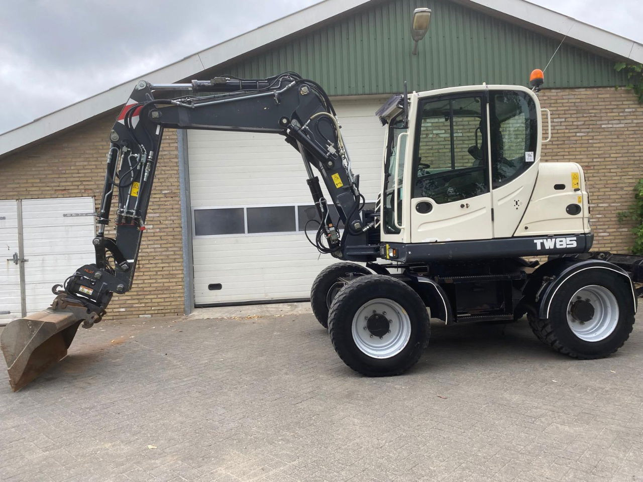 Terex TW85 - Wheel excavator: picture 1 Terex TW85 - Wheel excavator: picture 1