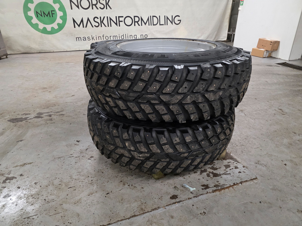 Andre TRI 2 Vinterdekk - Wheel and tire package for Agricultural machinery: picture 4 Andre TRI 2 Vinterdekk - Wheel and tire package for Agricultural machinery: picture 4