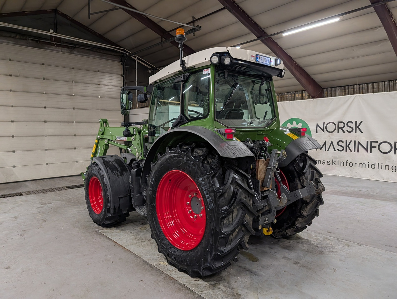 Fendt 211 Vario - Farm tractor: picture 3 Fendt 211 Vario - Farm tractor: picture 3