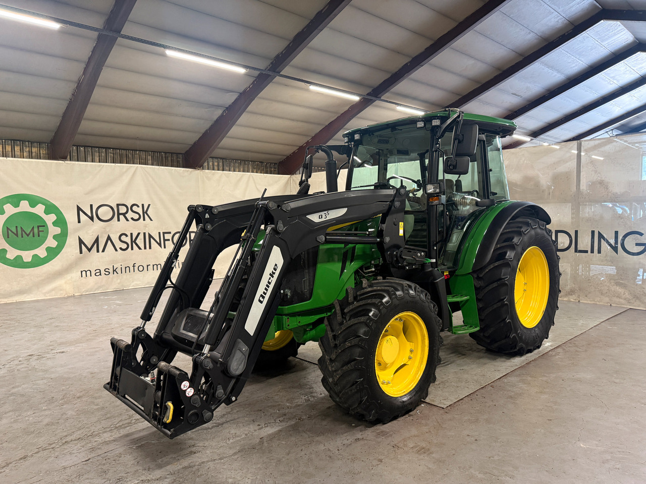 John Deere 5115M - Farm tractor: picture 1 John Deere 5115M - Farm tractor: picture 1