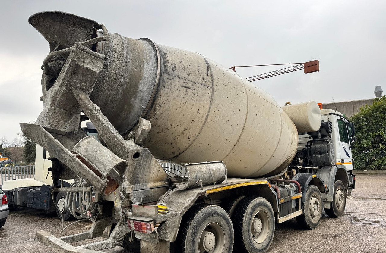 Autobetoniera Armec PHY120 su telaio Mercedes-Benz - Concrete mixer truck: picture 5 Autobetoniera Armec PHY120 su telaio Mercedes-Benz - Concrete mixer truck: picture 5