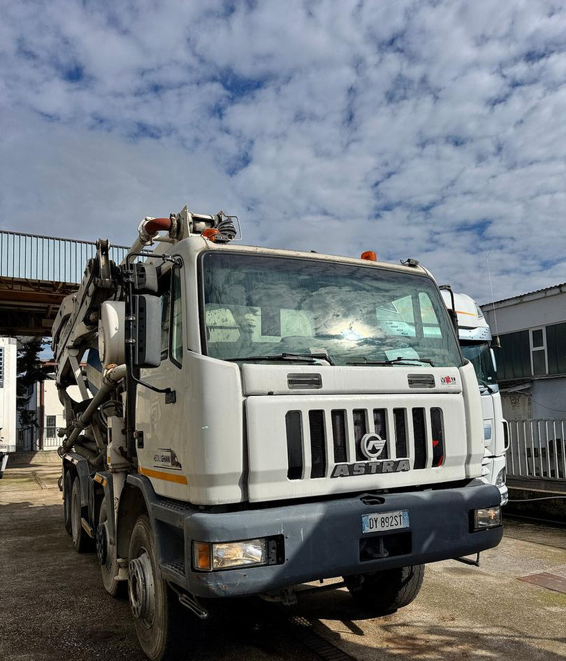 Betonpompa 28MT CIFA ASTRA HD84.38 - Mixer pump truck: picture 4 Betonpompa 28MT CIFA ASTRA HD84.38 - Mixer pump truck: picture 4