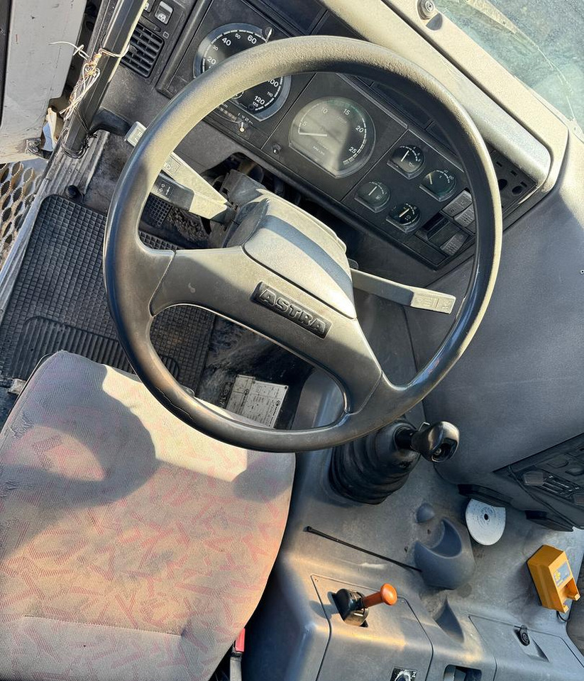 Betonpompa CIFA ASTRA HD84.38 - 2003 - Mixer pump truck: picture 3 Betonpompa CIFA ASTRA HD84.38 - 2003 - Mixer pump truck: picture 3