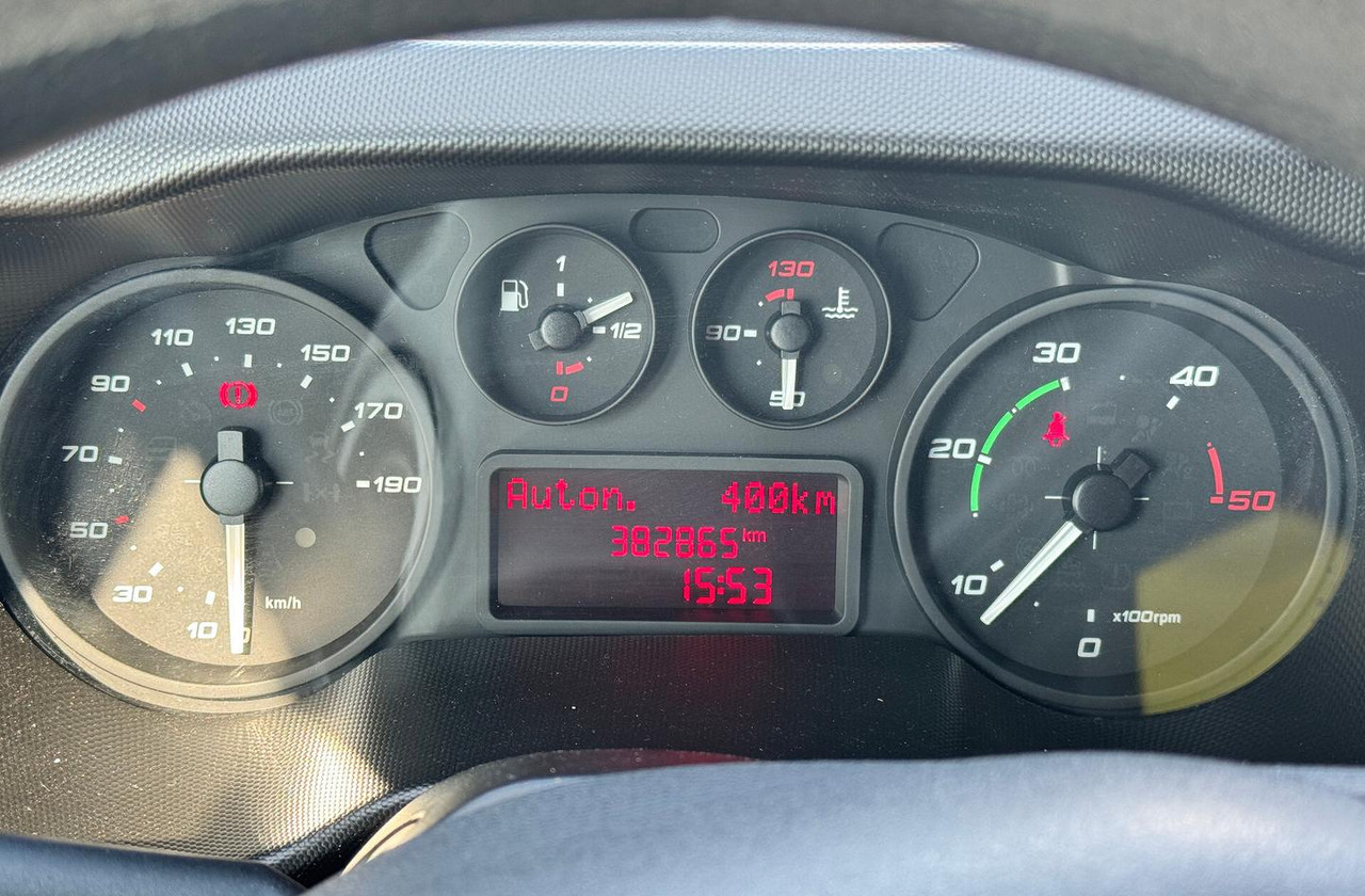 IVECO DAILY 35S15 - FRIGO FRC - PATENTE B - Refrigerated delivery van: picture 5 IVECO DAILY 35S15 - FRIGO FRC - PATENTE B - Refrigerated delivery van: picture 5