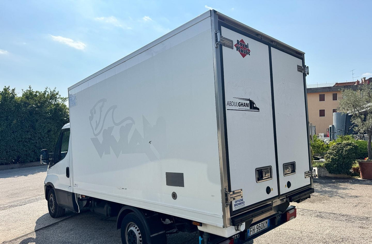 - Refrigerated delivery van: picture 4 - Refrigerated delivery van: picture 4